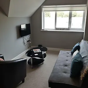 Amazing Flat Near Golders Green - Great Transport Links Apartment